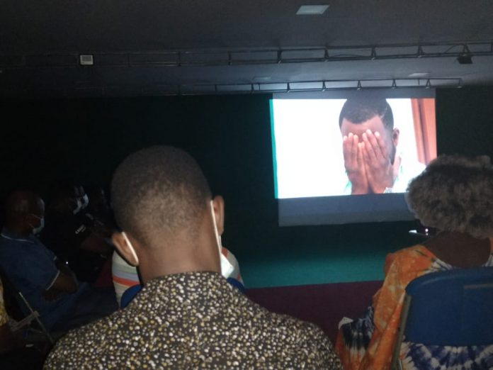 Projection de film à l'ISDB - Lomé