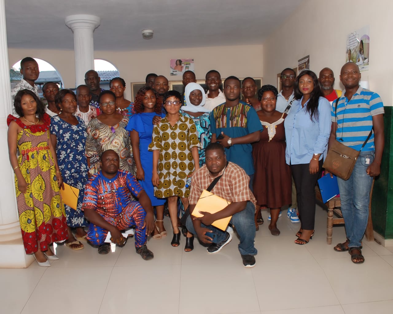 Photo de famille des participants à l'atelier sur la lutte contre l'avortement clandestin à Lomé