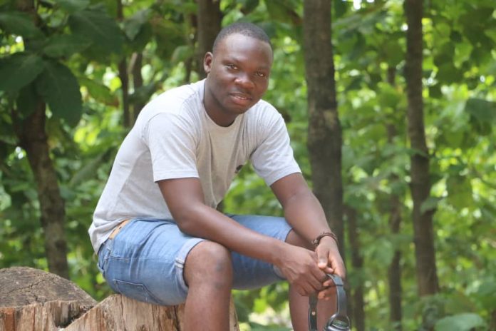 Le réalisateur togolais Gilbert Bararmna Boukpessi