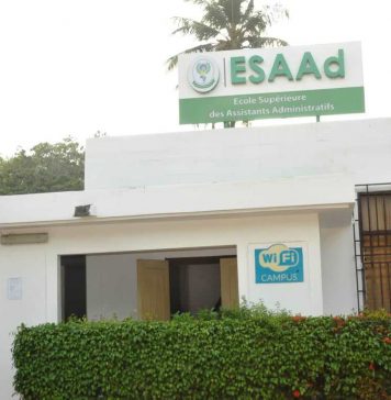 Vue partielle du bâtiment de l'Essad / Université de Lomé