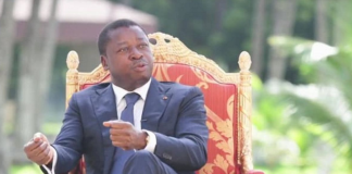 Faure Gnassingbé, le président du Togo, face aux journalistes