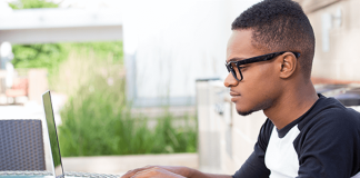 122 étudiants de l'Université de Lomé relèvent 17 défis d'entreprises