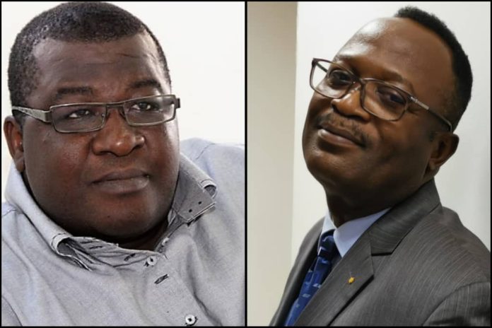 Le romancier et dramaturge togolais Kangni Alem (à gauche) et l'écrivain gabonais Eric Joël Bekale