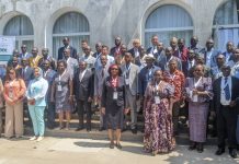 Photo de famille des participants à l'atelier